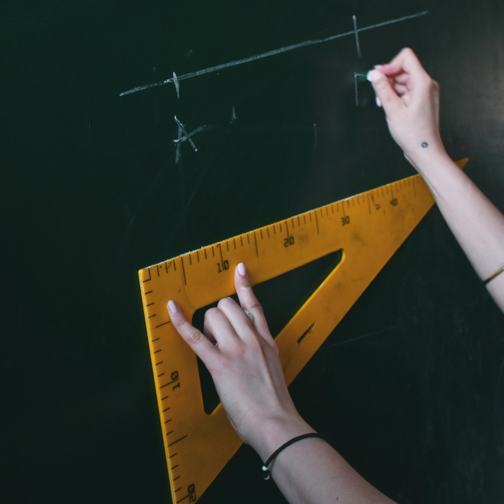 L’IIS Andrea Ponti celebra 150 anni di storia e&nbsp;formazione