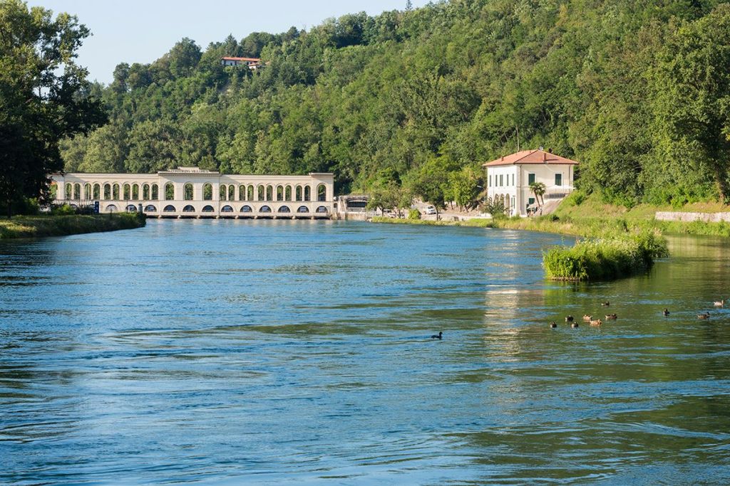 Panperduto al tramonto: un’escursione tra ingegneria, natura e silenzi&nbsp;d’acqua
