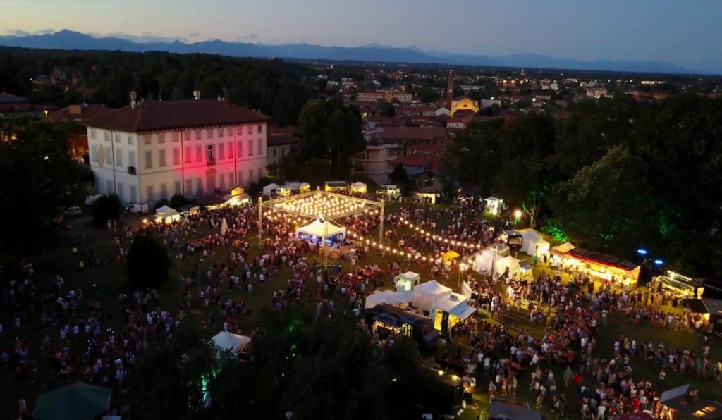 Cassano fa festa al Parco della Magana: una giornata tra giochi, scacchi giganti e&nbsp;salamelle
