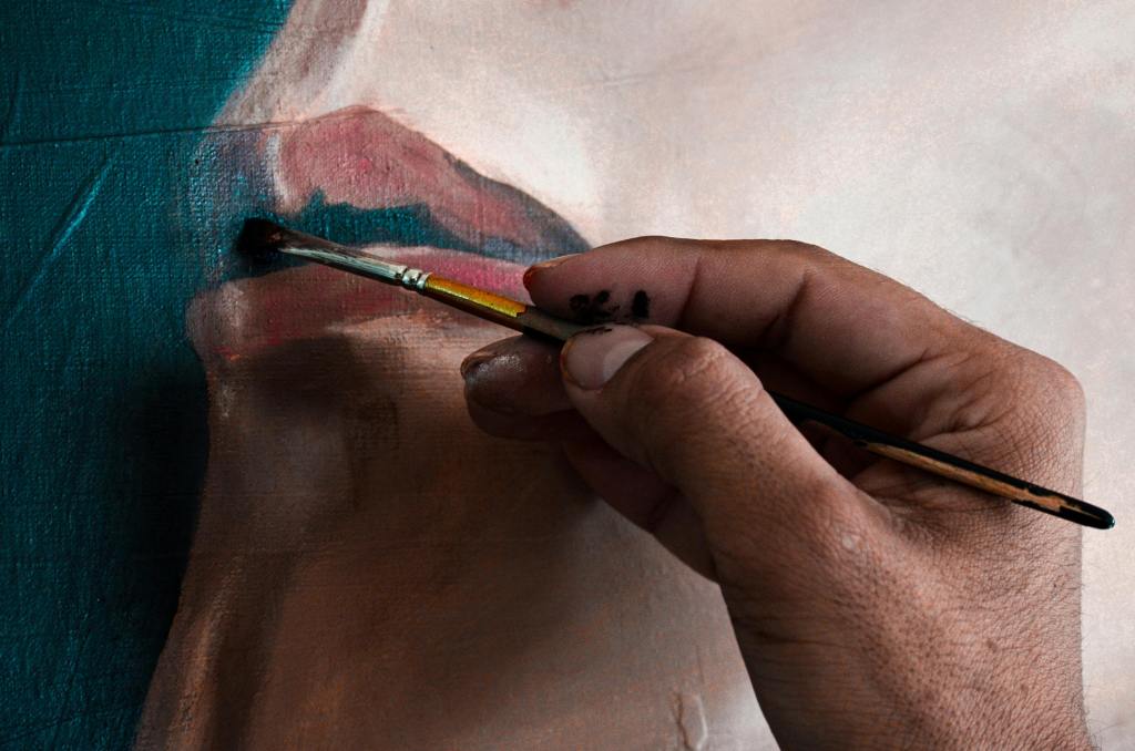 “Volti”: la mostra di Angelo Salomone tra disegno e poesia a Porto&nbsp;Ceresio