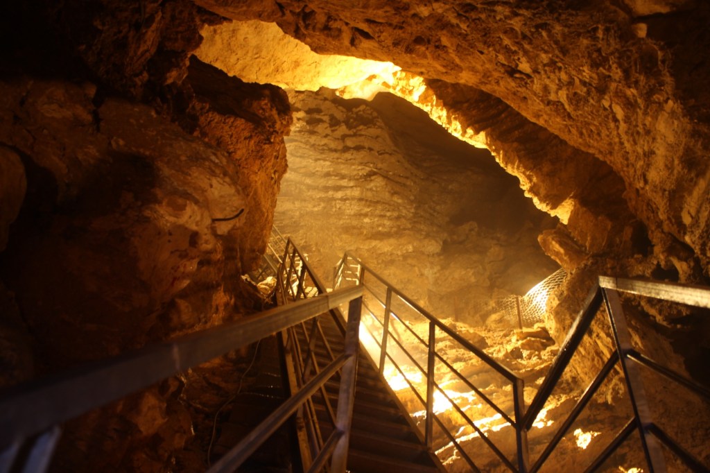Grotta Remeron: avventura guidata nel cuore della&nbsp;montagna