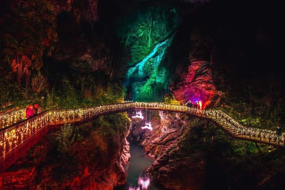 Una passeggiata tra borghi, santuari e magia natalizia a&nbsp;Bellano