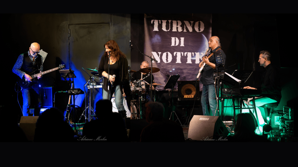 Turno di Notte live al Bagpipe’s: un concerto intimo per una serata “come a&nbsp;casa”