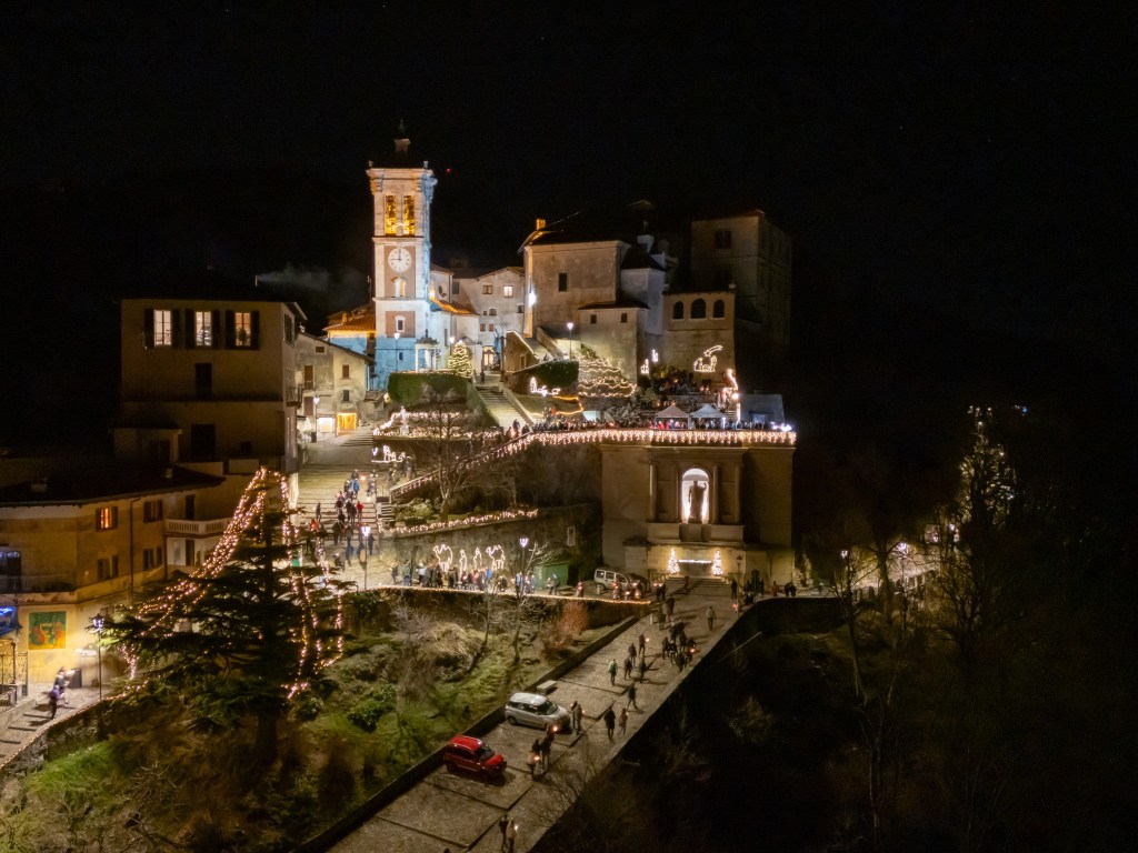 Fiaccolata di fine anno al Sacro Monte di&nbsp;Varese
