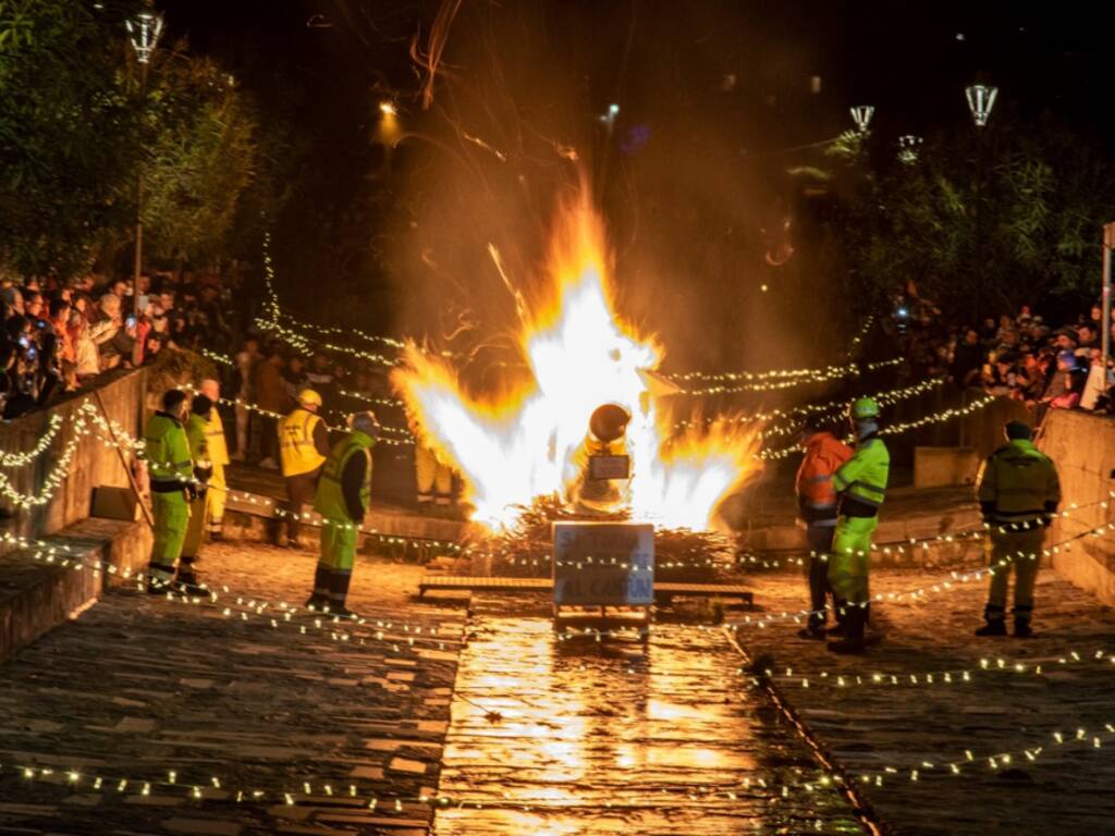 A Germignaga il 31 dicembre “Se brûsa ûl&nbsp;vécc”