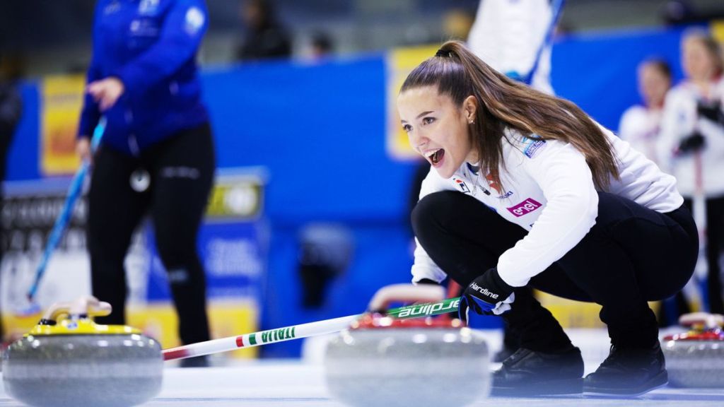 Spazzole, ghiaccio e urla strategiche: serata curling a&nbsp;Unibirra