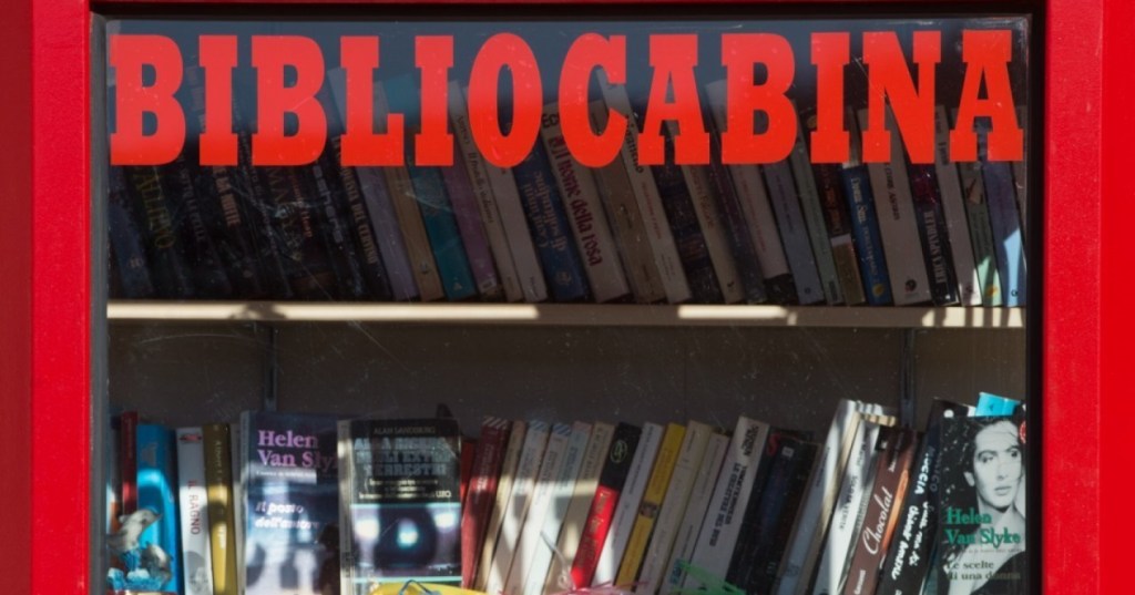 A Cassano Magnago nascono le Bibliocabine: libri che chiamano inclusione