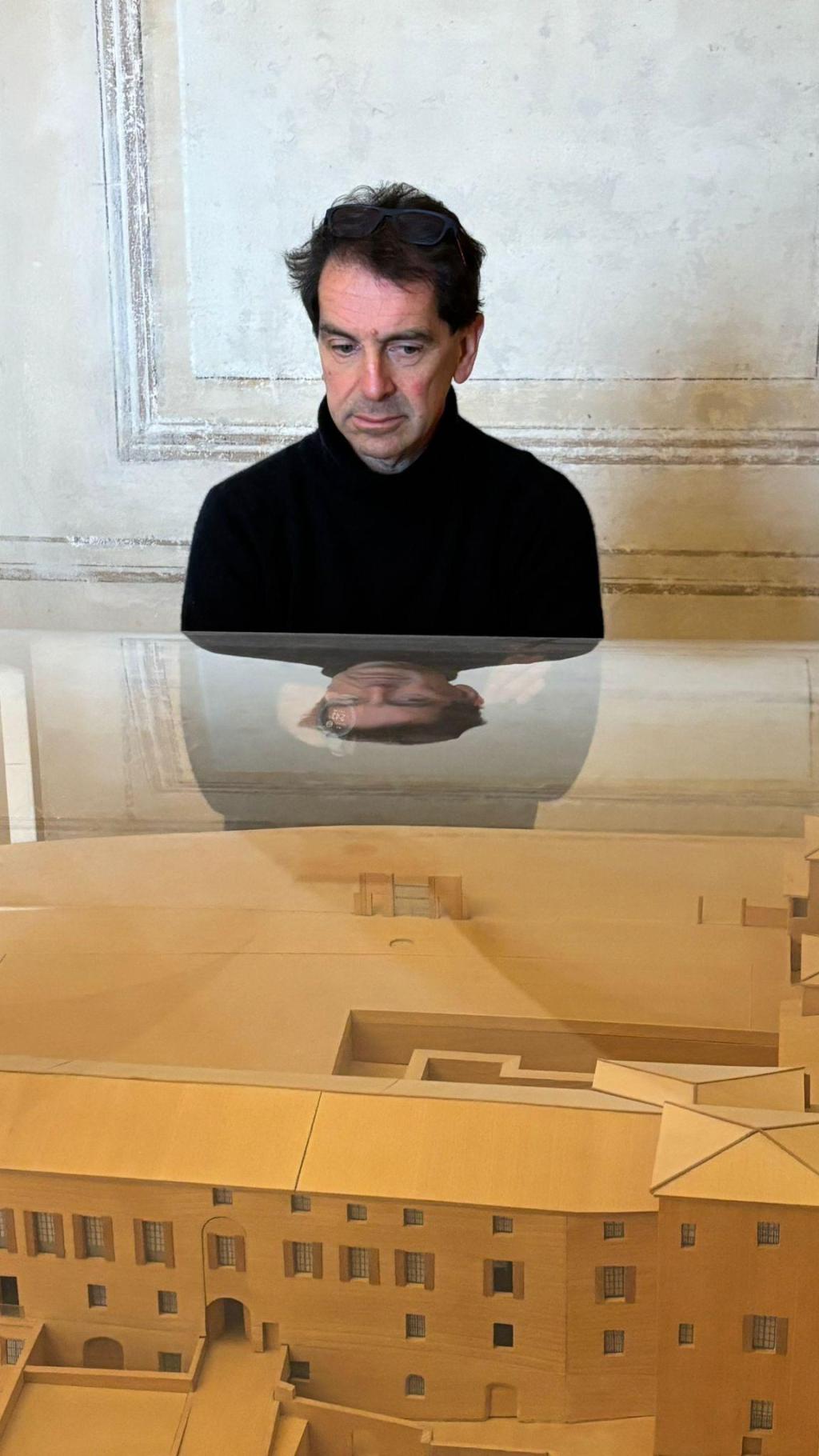 Materia prima della domanda: naufrago d’ombra, ebbro di luce, il primo libro di poesie di Giuseppe&nbsp;Geneletti