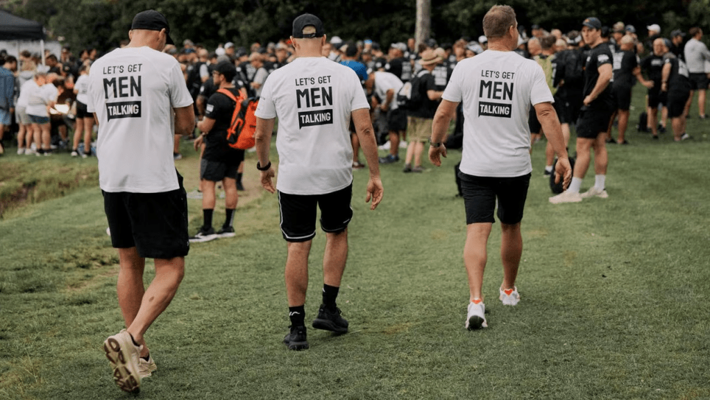 Milano cammina per la salute mentale maschile: arriva “Walk for a&nbsp;Bloke”