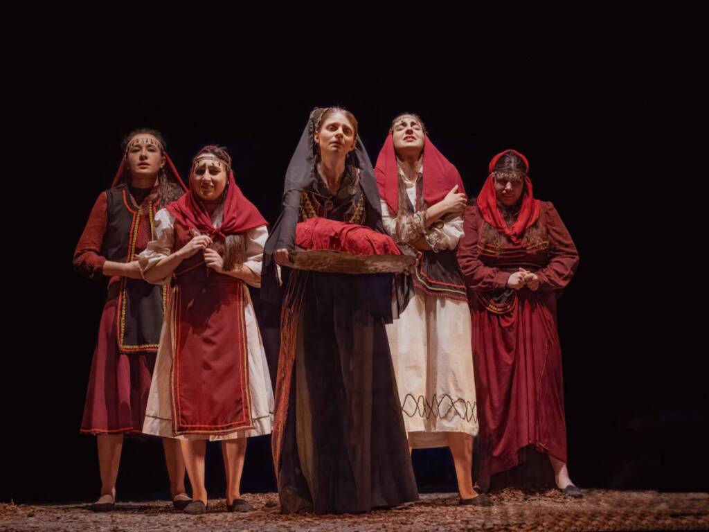Teatro sotto la luna… anche se piove (e anche se&nbsp;ridi)