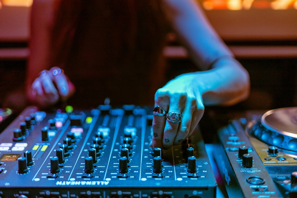 “Festa sul Lago 2026”: Angera si prepara a cinque giorni di musica, dj set e&nbsp;festa