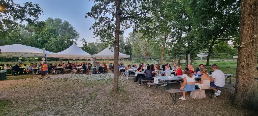 Festa al Bosco 2026 a Buguggiate: tre weekend tra cucina, musica e&nbsp;convivialità