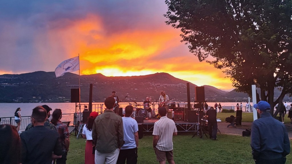 Estate sul lungolago di Ranco: musica, cibo e tramonto sul Lago&nbsp;Maggiore