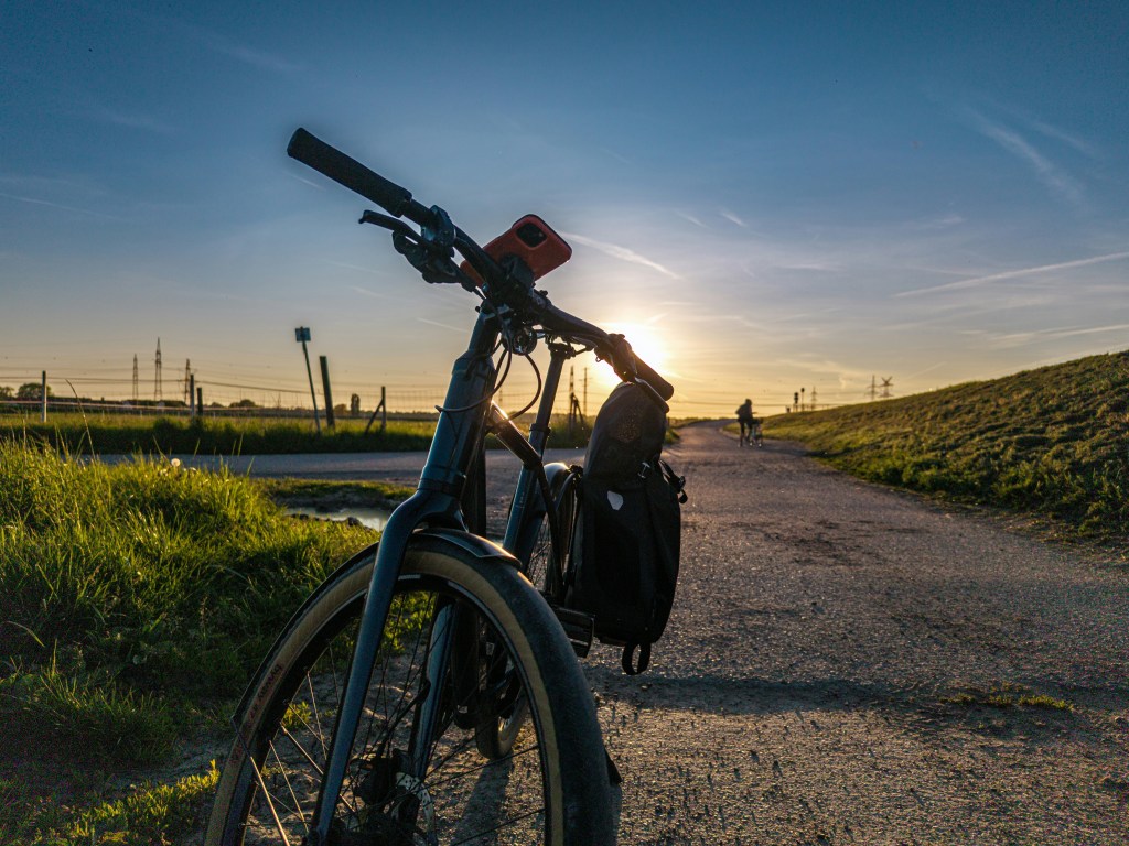 GravelNights riparte da Turbigo: pedalare al tramonto e arrivare sotto le&nbsp;stelle