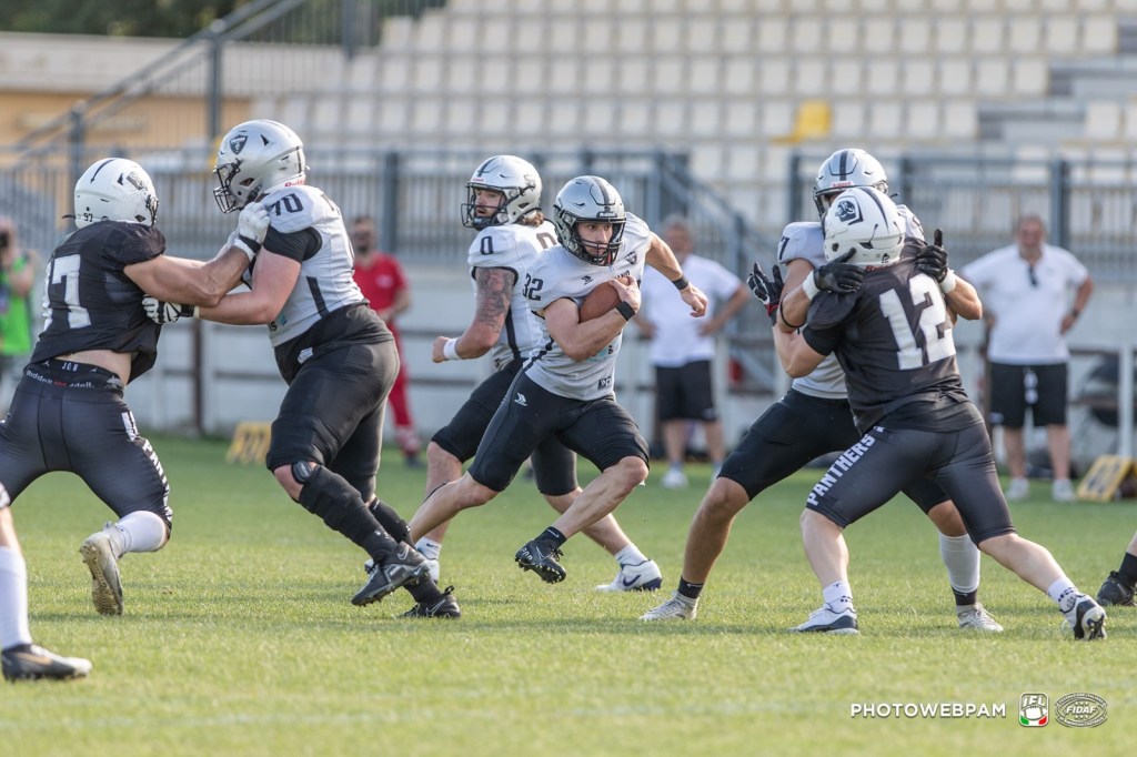 Frogs Legnano, rimonta da film a Parma ma i Panthers vincono all’overtime: ora i playoff contro&nbsp;Ancona