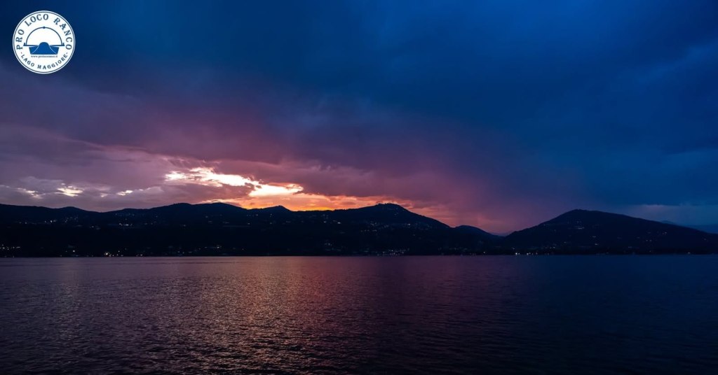Un concerto all’alba sul Lago di Monate: il Festival Il Lago Cromatico inaugura il giorno con jazz, natura e&nbsp;yoga