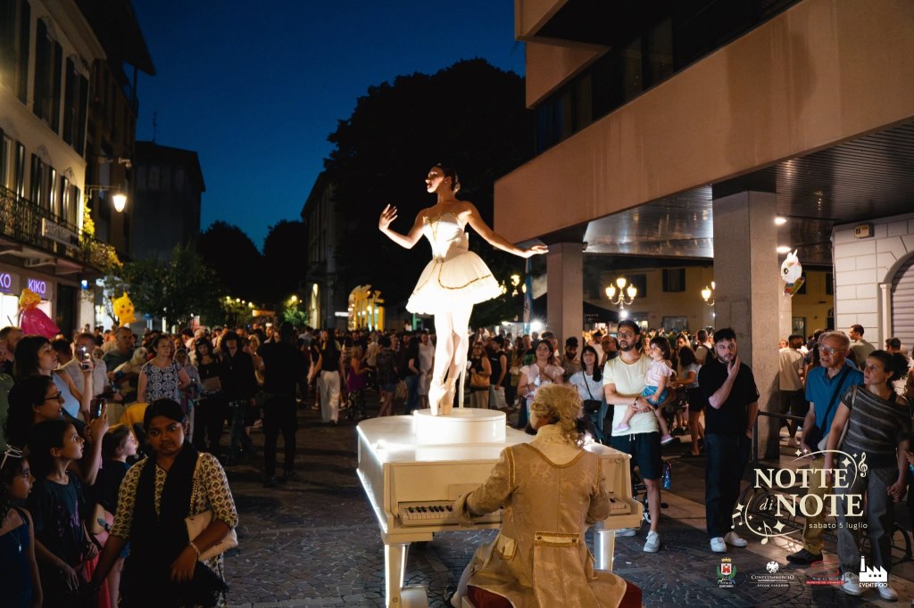 A Saronno torna la Notte Bianca di Fine Estate: il 12 settembre shopping, musica e spettacoli nel centro&nbsp;storico
