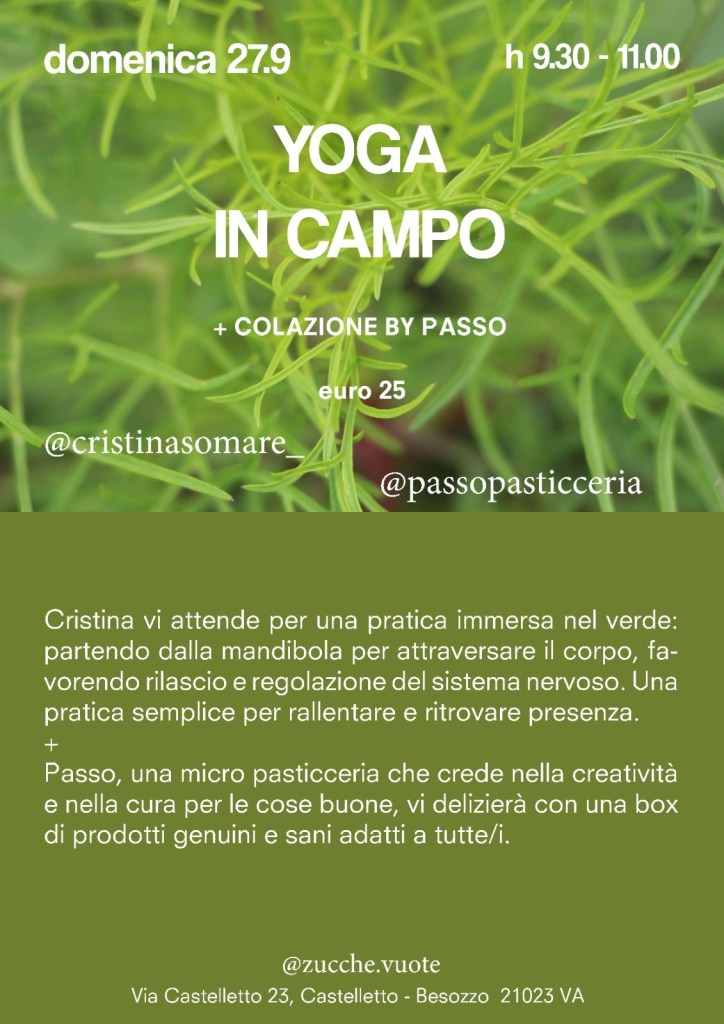 Volantino per un evento di yoga all'aperto, con dettagli come data, orario, prezzo e informazioni su colazione e location.