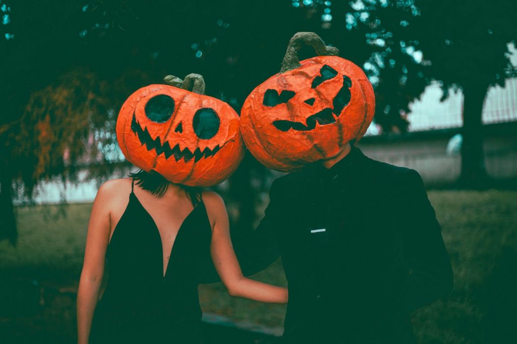 Halloween ad Arcisate, torna “Tenebre nel Parco”: percorso horror, mangiafuoco e brividi alla&nbsp;Lagozza
