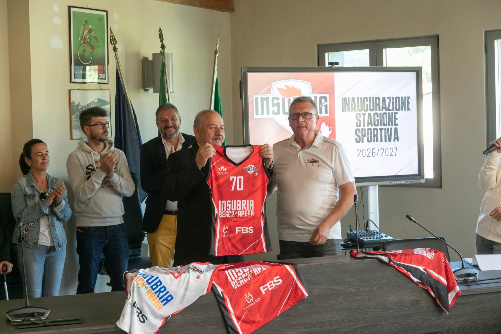 Insubria Volley, al via la stagione 2026/2027: presentate a Cavaria le squadre e la nuova&nbsp;maglia